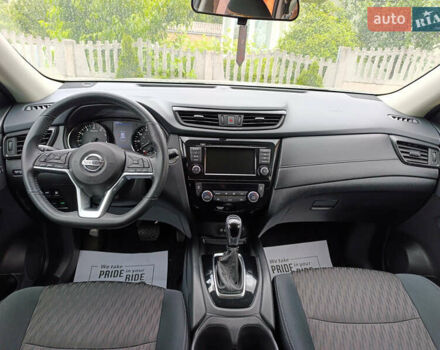 Сірий Ніссан Rogue, об'ємом двигуна 2.49 л та пробігом 118 тис. км за 16700 $, фото 8 на Automoto.ua