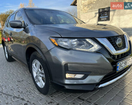 Серый Ниссан Rogue, объемом двигателя 2.49 л и пробегом 115 тыс. км за 12800 $, фото 45 на Automoto.ua