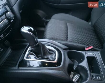 Серый Ниссан Rogue, объемом двигателя 2.49 л и пробегом 189 тыс. км за 13800 $, фото 32 на Automoto.ua