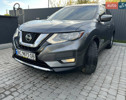 Серый Ниссан Rogue, объемом двигателя 2.49 л и пробегом 115 тыс. км за 12800 $, фото 11 на Automoto.ua