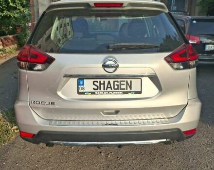 Серый Ниссан Rogue, объемом двигателя 2.5 л и пробегом 160 тыс. км за 15700 $, фото 3 на Automoto.ua