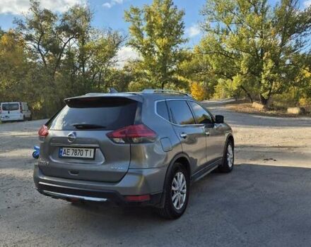 Серый Ниссан Rogue, объемом двигателя 2.49 л и пробегом 105 тыс. км за 17600 $, фото 4 на Automoto.ua