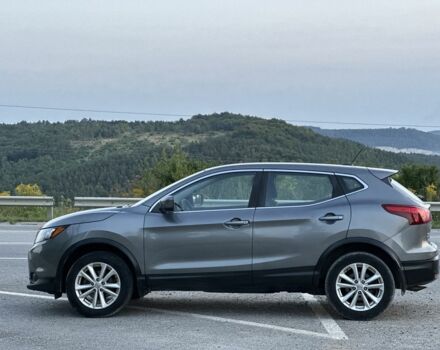 Серый Ниссан Rogue, объемом двигателя 2 л и пробегом 181 тыс. км за 12900 $, фото 2 на Automoto.ua