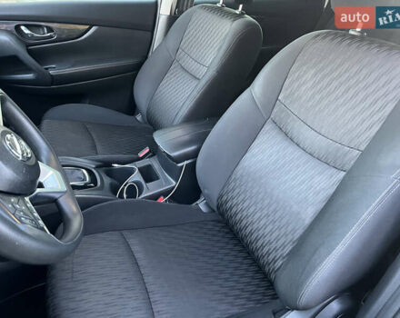 Серый Ниссан Rogue, объемом двигателя 2.49 л и пробегом 115 тыс. км за 12800 $, фото 54 на Automoto.ua