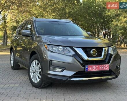 Серый Ниссан Rogue, объемом двигателя 2 л и пробегом 147 тыс. км за 15900 $, фото 6 на Automoto.ua
