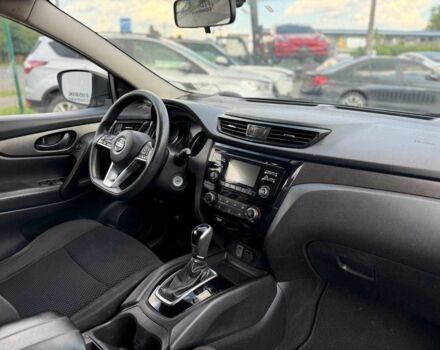 Сірий Ніссан Rogue, об'ємом двигуна 2 л та пробігом 198 тис. км за 9800 $, фото 6 на Automoto.ua