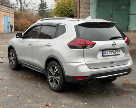 Серый Ниссан Rogue, объемом двигателя 2.5 л и пробегом 170 тыс. км за 12999 $, фото 4 на Automoto.ua
