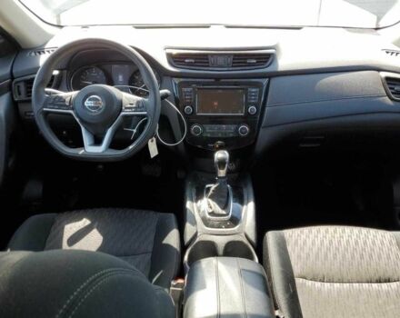 Серый Ниссан Rogue, объемом двигателя 2.5 л и пробегом 80 тыс. км за 2000 $, фото 7 на Automoto.ua