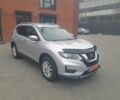 Сірий Ніссан Rogue, об'ємом двигуна 2.5 л та пробігом 130 тис. км за 14000 $, фото 1 на Automoto.ua