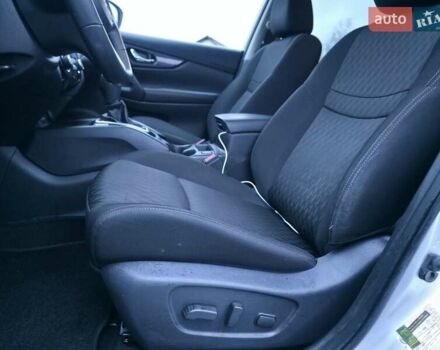 Серый Ниссан Rogue, объемом двигателя 2.49 л и пробегом 189 тыс. км за 13800 $, фото 31 на Automoto.ua