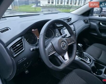 Серый Ниссан Rogue, объемом двигателя 2.49 л и пробегом 189 тыс. км за 13800 $, фото 20 на Automoto.ua