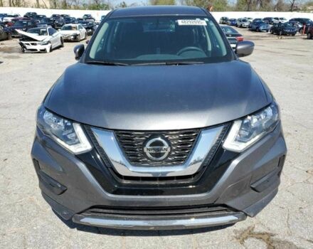 Серый Ниссан Rogue, объемом двигателя 2.5 л и пробегом 80 тыс. км за 2000 $, фото 4 на Automoto.ua