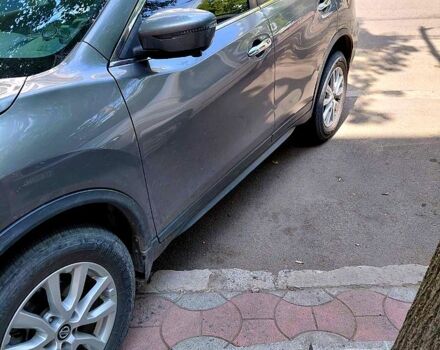 Серый Ниссан Rogue, объемом двигателя 2.5 л и пробегом 60 тыс. км за 16500 $, фото 4 на Automoto.ua