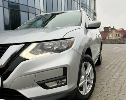 Сірий Ніссан Rogue, об'ємом двигуна 2.49 л та пробігом 143 тис. км за 13400 $, фото 1 на Automoto.ua