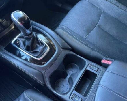 Сірий Ніссан Rogue, об'ємом двигуна 2 л та пробігом 88 тис. км за 2018 $, фото 13 на Automoto.ua