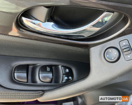 Серый Ниссан Rogue, объемом двигателя 2.5 л и пробегом 106 тыс. км за 14000 $, фото 10 на Automoto.ua