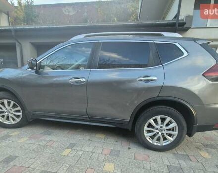 Серый Ниссан Rogue, объемом двигателя 2.49 л и пробегом 72 тыс. км за 15200 $, фото 2 на Automoto.ua