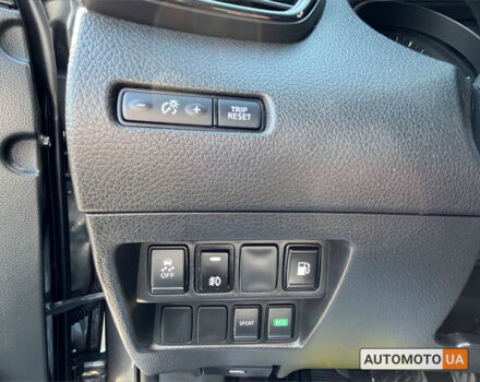 Серый Ниссан Rogue, объемом двигателя 2.5 л и пробегом 106 тыс. км за 14000 $, фото 14 на Automoto.ua