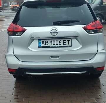 Серый Ниссан Rogue, объемом двигателя 2.49 л и пробегом 78 тыс. км за 17200 $, фото 3 на Automoto.ua