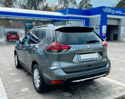 Серый Ниссан Rogue, объемом двигателя 2.49 л и пробегом 139 тыс. км за 15200 $, фото 3 на Automoto.ua