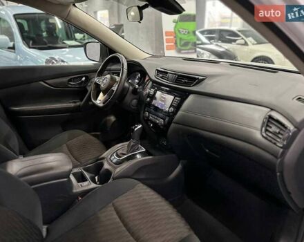 Серый Ниссан Rogue, объемом двигателя 2.5 л и пробегом 125 тыс. км за 15499 $, фото 17 на Automoto.ua