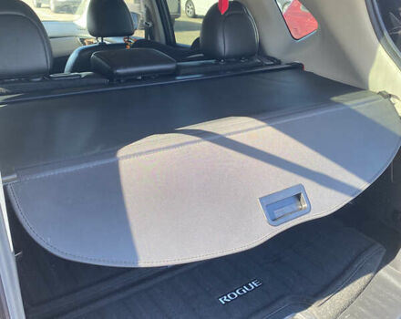 Серый Ниссан Rogue, объемом двигателя 2.49 л и пробегом 92 тыс. км за 16999 $, фото 12 на Automoto.ua