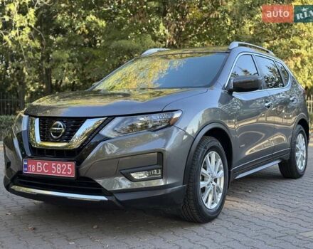 Серый Ниссан Rogue, объемом двигателя 2 л и пробегом 147 тыс. км за 15900 $, фото 5 на Automoto.ua