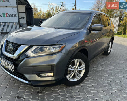 Серый Ниссан Rogue, объемом двигателя 2.49 л и пробегом 115 тыс. км за 12800 $, фото 19 на Automoto.ua