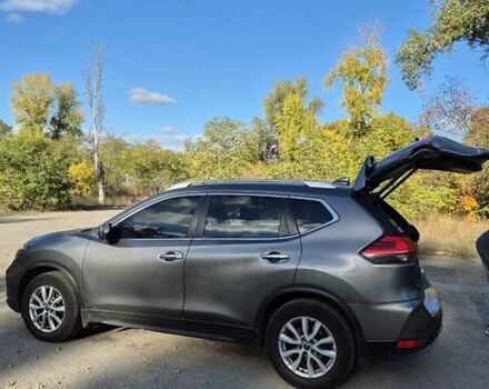 Серый Ниссан Rogue, объемом двигателя 2.49 л и пробегом 105 тыс. км за 17600 $, фото 5 на Automoto.ua