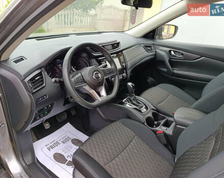 Сірий Ніссан Rogue, об'ємом двигуна 2.49 л та пробігом 118 тис. км за 16700 $, фото 9 на Automoto.ua