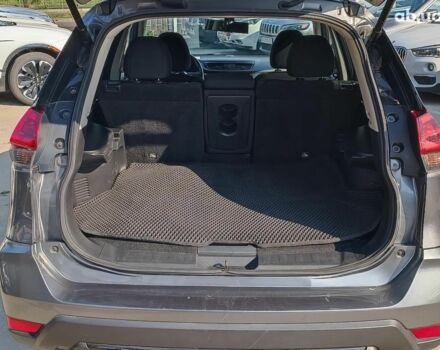 Серый Ниссан Rogue, объемом двигателя 2.5 л и пробегом 57 тыс. км за 15890 $, фото 11 на Automoto.ua