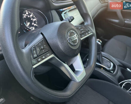 Серый Ниссан Rogue, объемом двигателя 2.49 л и пробегом 115 тыс. км за 12800 $, фото 61 на Automoto.ua