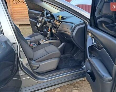 Серый Ниссан Rogue, объемом двигателя 2.49 л и пробегом 70 тыс. км за 15555 $, фото 17 на Automoto.ua