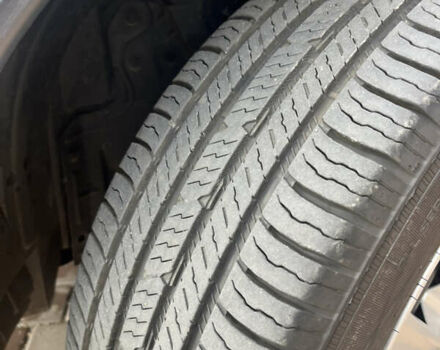 Сірий Ніссан Rogue, об'ємом двигуна 2.49 л та пробігом 120 тис. км за 14000 $, фото 23 на Automoto.ua