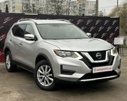 Серый Ниссан Rogue, объемом двигателя 2.5 л и пробегом 117 тыс. км за 14900 $, фото 2 на Automoto.ua