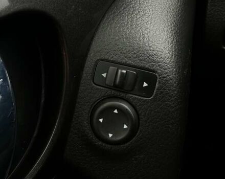 Серый Ниссан Rogue, объемом двигателя 2.5 л и пробегом 117 тыс. км за 14900 $, фото 19 на Automoto.ua