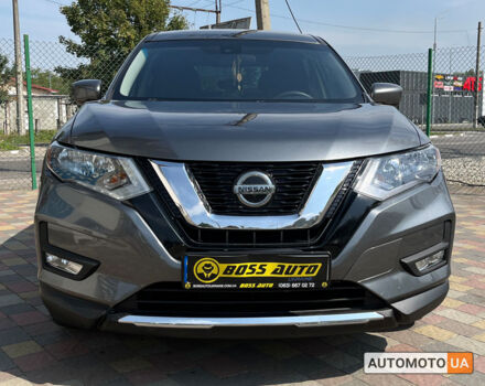 Серый Ниссан Rogue, объемом двигателя 2.5 л и пробегом 106 тыс. км за 14000 $, фото 1 на Automoto.ua