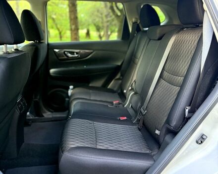 Сірий Ніссан Rogue, об'ємом двигуна 2.5 л та пробігом 107 тис. км за 15000 $, фото 5 на Automoto.ua