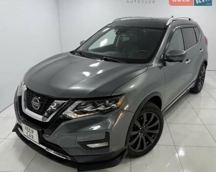 Серый Ниссан Rogue, объемом двигателя 2.49 л и пробегом 125 тыс. км за 20000 $, фото 1 на Automoto.ua