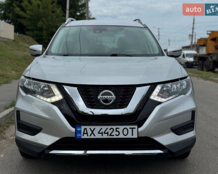 Сірий Ніссан Rogue, об'ємом двигуна 2.49 л та пробігом 61 тис. км за 16800 $, фото 1 на Automoto.ua