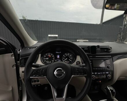 Серый Ниссан Rogue, объемом двигателя 2 л и пробегом 157 тыс. км за 14300 $, фото 4 на Automoto.ua