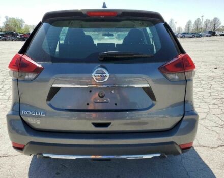 Серый Ниссан Rogue, объемом двигателя 2.5 л и пробегом 80 тыс. км за 2000 $, фото 5 на Automoto.ua