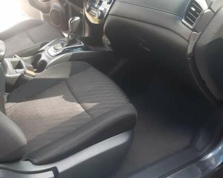 Серый Ниссан Rogue, объемом двигателя 2.5 л и пробегом 173 тыс. км за 15500 $, фото 12 на Automoto.ua