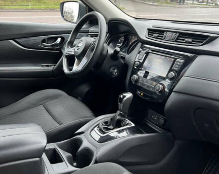 Сірий Ніссан Rogue, об'ємом двигуна 2.49 л та пробігом 143 тис. км за 13400 $, фото 14 на Automoto.ua