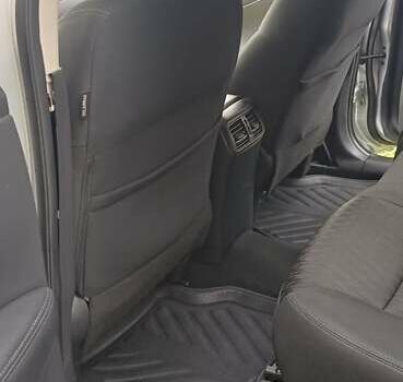 Сірий Ніссан Rogue, об'ємом двигуна 2.49 л та пробігом 185 тис. км за 16500 $, фото 9 на Automoto.ua