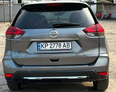 Серый Ниссан Rogue, объемом двигателя 2.5 л и пробегом 155 тыс. км за 10000 $, фото 4 на Automoto.ua