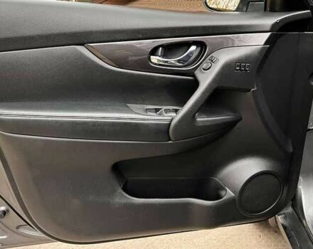 Серый Ниссан Rogue, объемом двигателя 2.5 л и пробегом 101 тыс. км за 11800 $, фото 5 на Automoto.ua