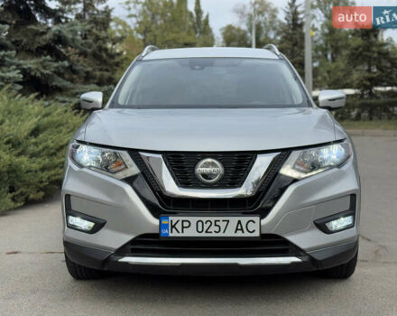 Ниссан Rogue 2019 в Запорожье на Automoto.ua Серый Ниссан Rogue, объемом двигателя 2.49 л и пробегом 115 тыс. км за 15799 $, фото 1 на Automoto.ua