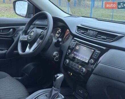 Серый Ниссан Rogue, объемом двигателя 2.49 л и пробегом 256 тыс. км за 15000 $, фото 22 на Automoto.ua