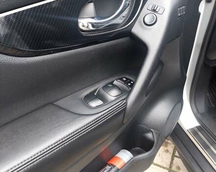 Серый Ниссан Rogue, объемом двигателя 2.49 л и пробегом 134 тыс. км за 15600 $, фото 15 на Automoto.ua